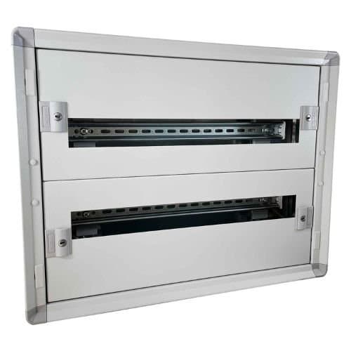 Cofret metalic LEGRAND 48 module, aplicat, pentru distribuție electrică ordonată